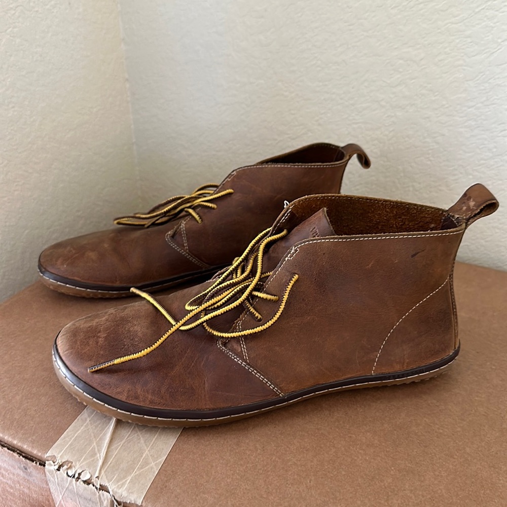 MENS Vivo Barefoot Gobi shoes, size 41 EUR, Brown leather
